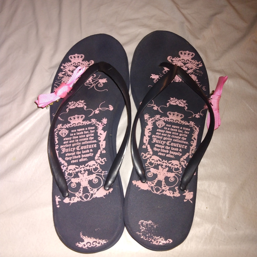 Juicy Couture Y2K 'Smells Like Couture' Flip Flops